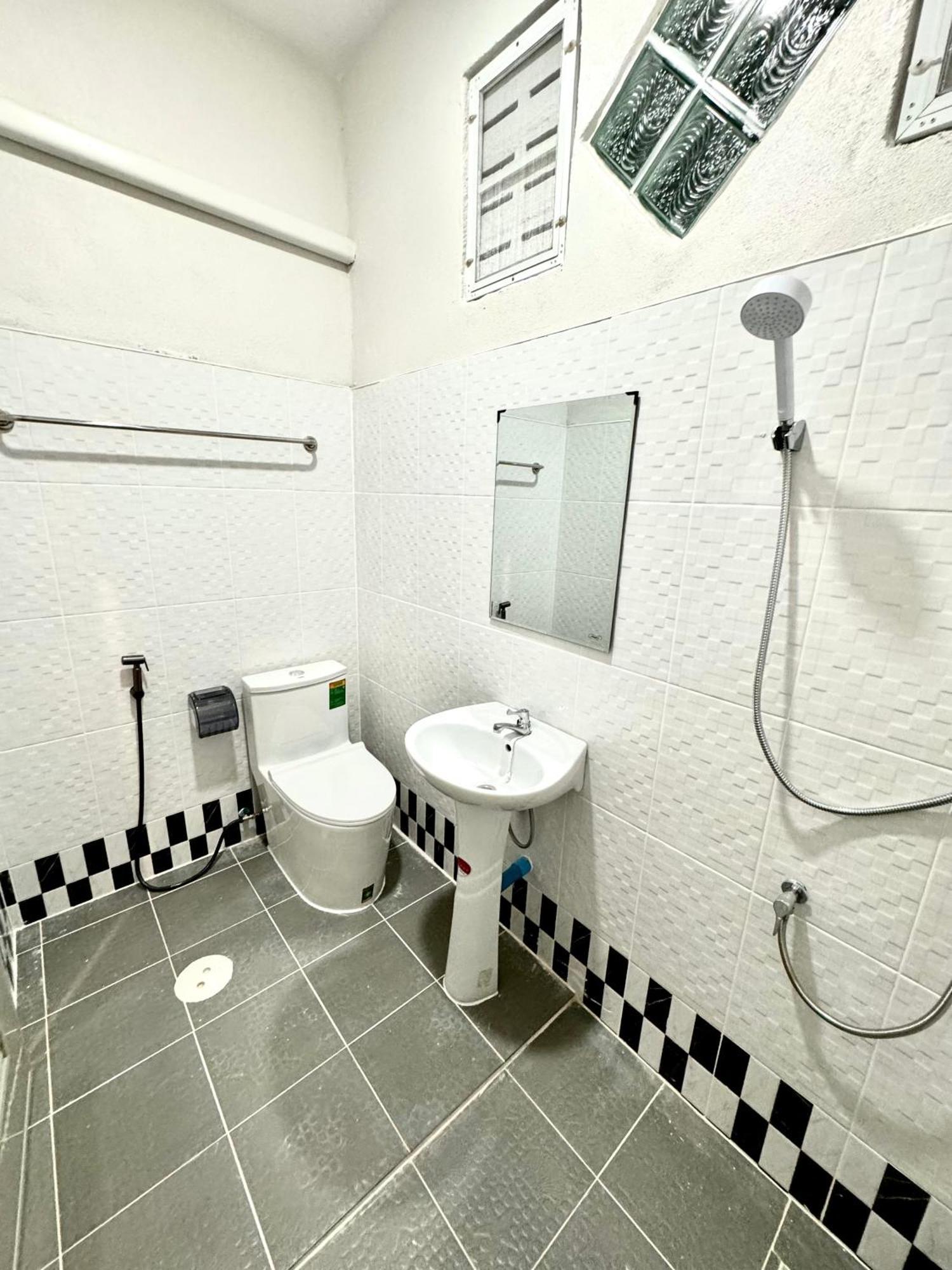 Villa Pk House And Cosy 3br @amper Betong Ban Komo Sip Paet